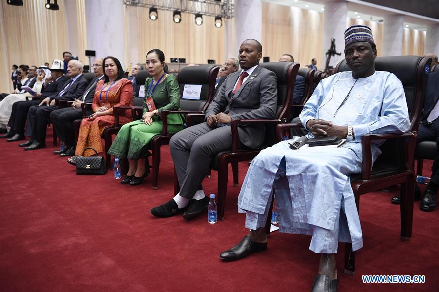 Expo China-Estados árabes arranca com foco na coopera??o tecnológica e comercial