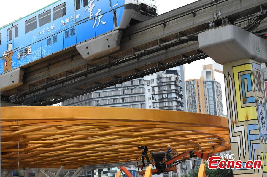 “Hot pot” enfeita centro de Chongqing