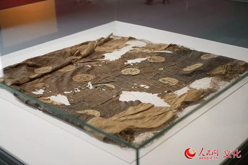 Relíquias culturais devolvidas do exterior s?o exibidas em Beijing