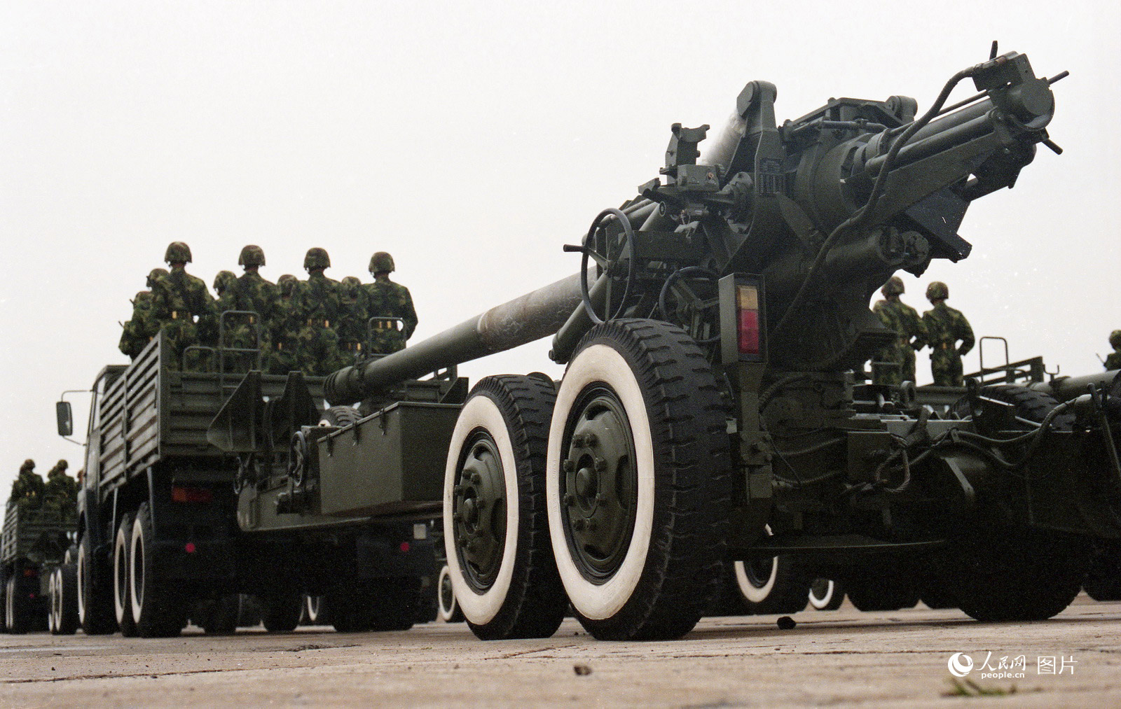 Galeria: parada militar celebrou 50o aniversário da funda??o da Nova China (1999)