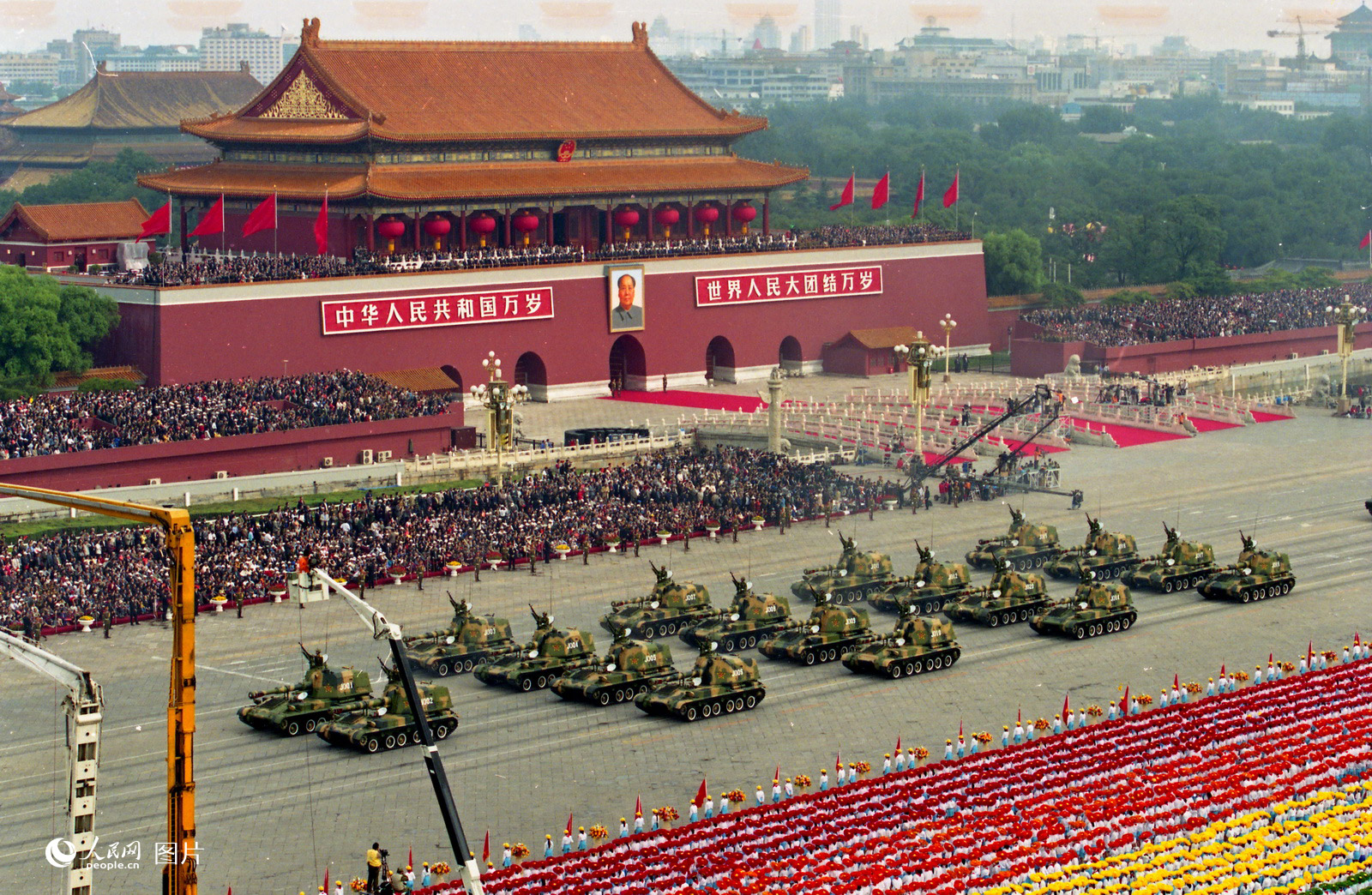 Galeria: parada militar celebrou 50o aniversário da funda??o da Nova China (1999)