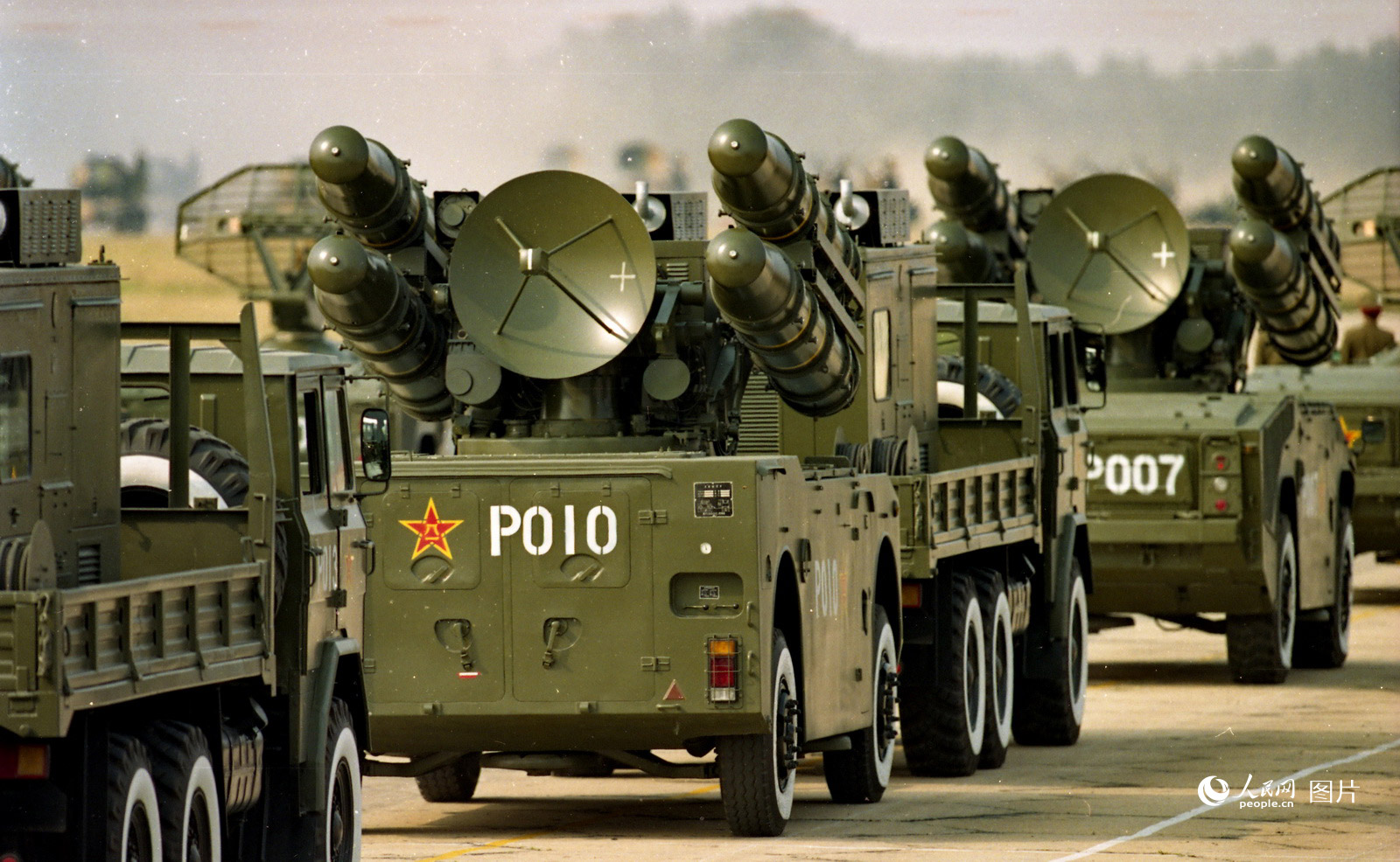 Galeria: parada militar celebrou 50o aniversário da funda??o da Nova China (1999)