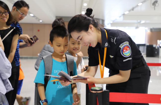 Novo aeroporto de Beijing é inaugurado