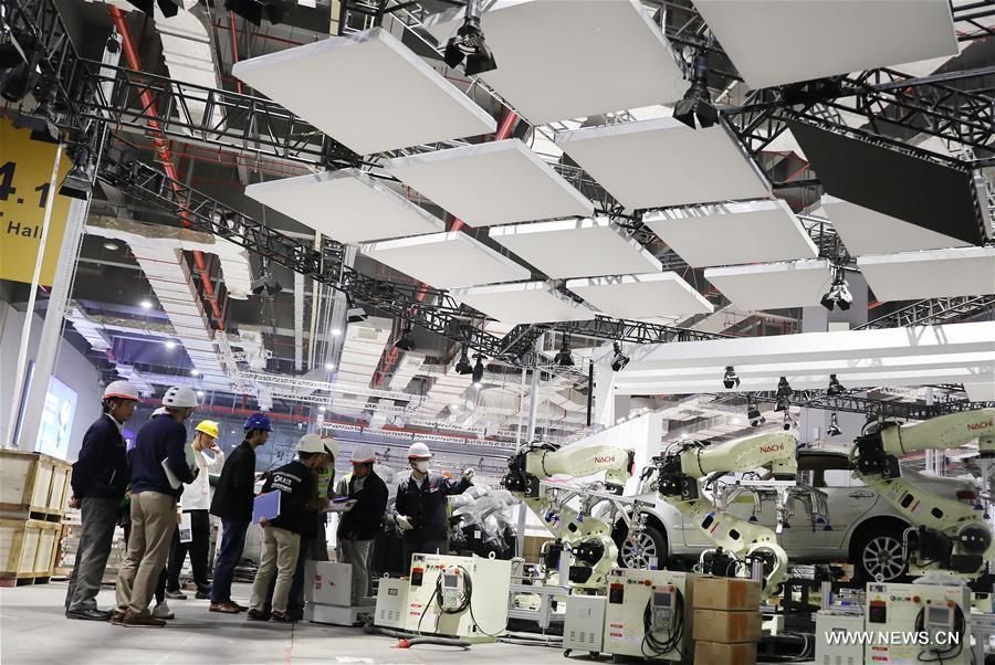 Trabalhadores preparam 2a CIIE em Shanghai