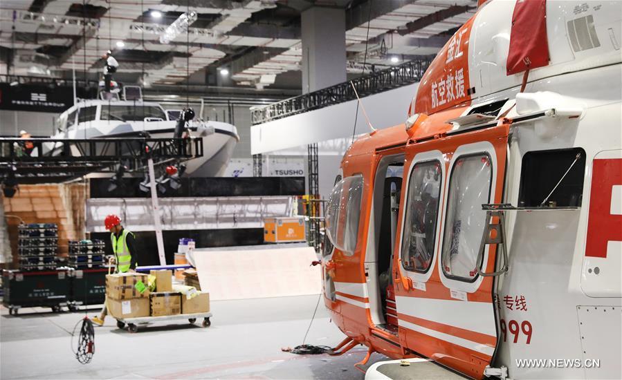 Trabalhadores preparam 2a CIIE em Shanghai