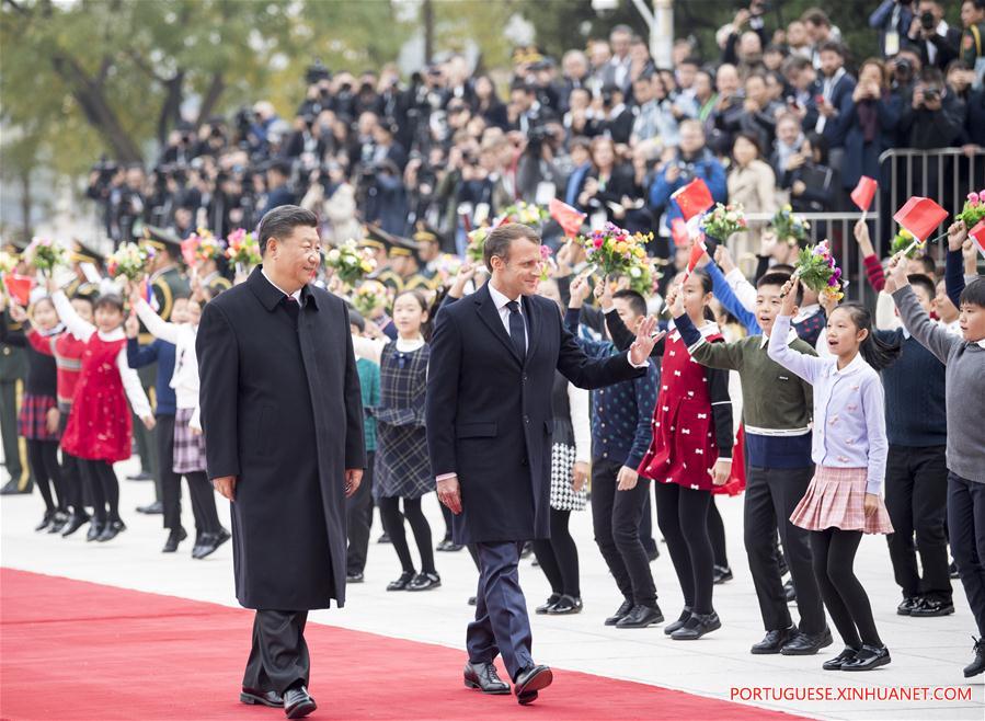 Xi realiza conversa??es com Macron em Beijing