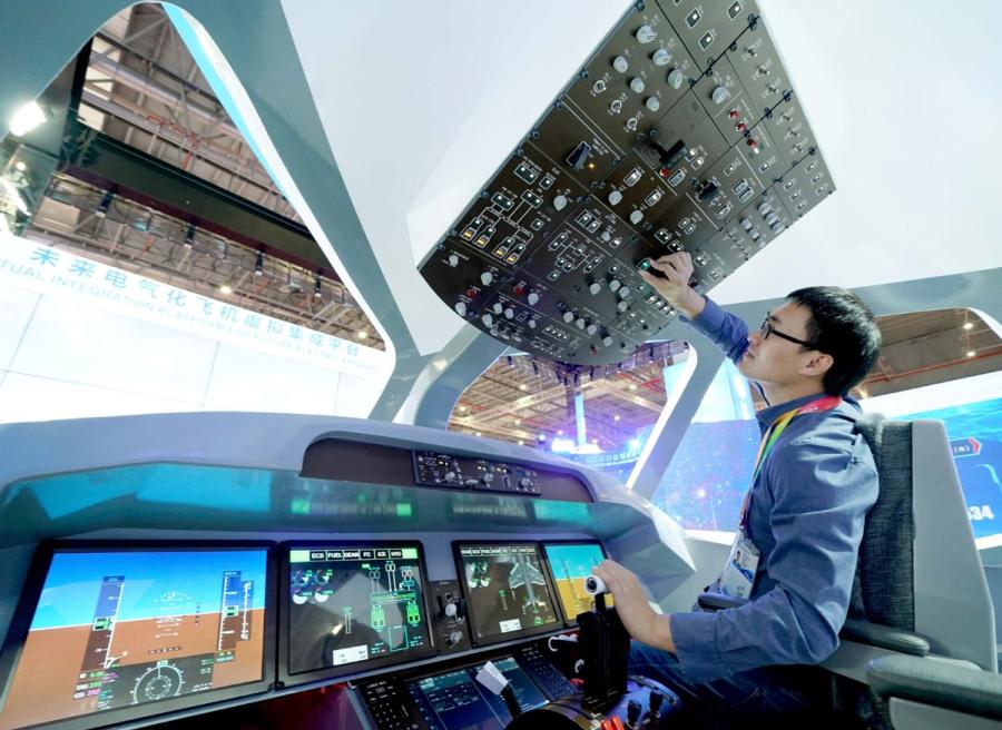 Visita do pavilh?o da China na 2a CIIE