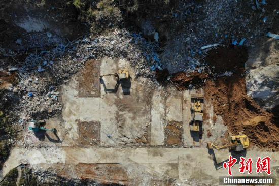 Explos?o em fábrica de fogo de artifício deixa 7 mortos e 13 feridos