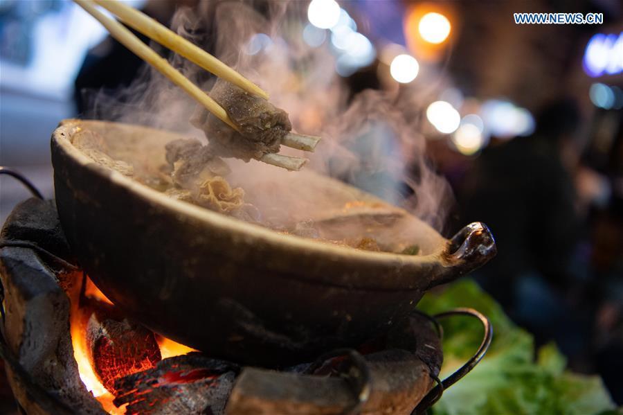 Variedade de snacks locais enriquece vida quotidiana em Macau