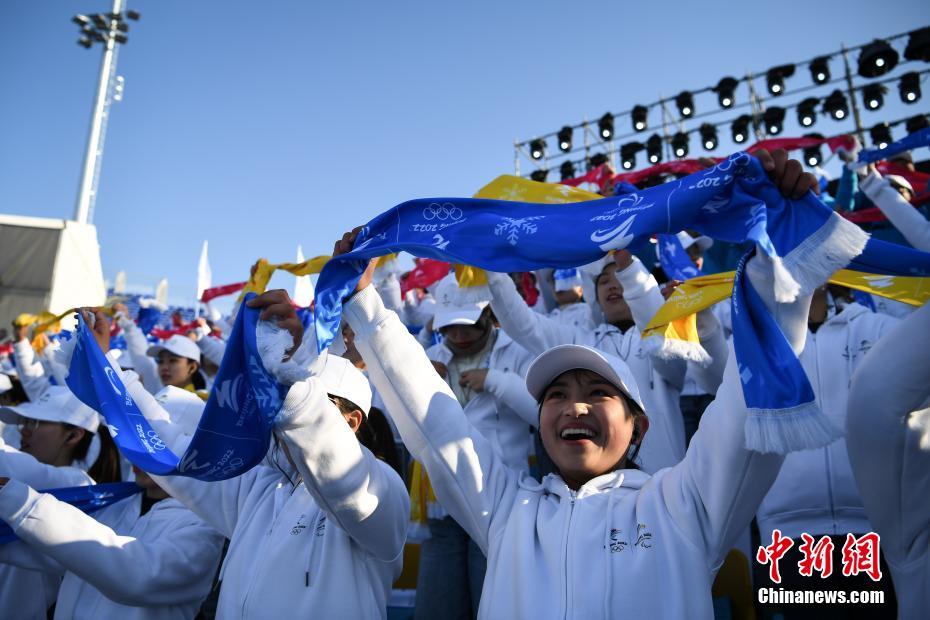 Aberto recrutamento global para voluntários dos Jogos de Beijing 2022