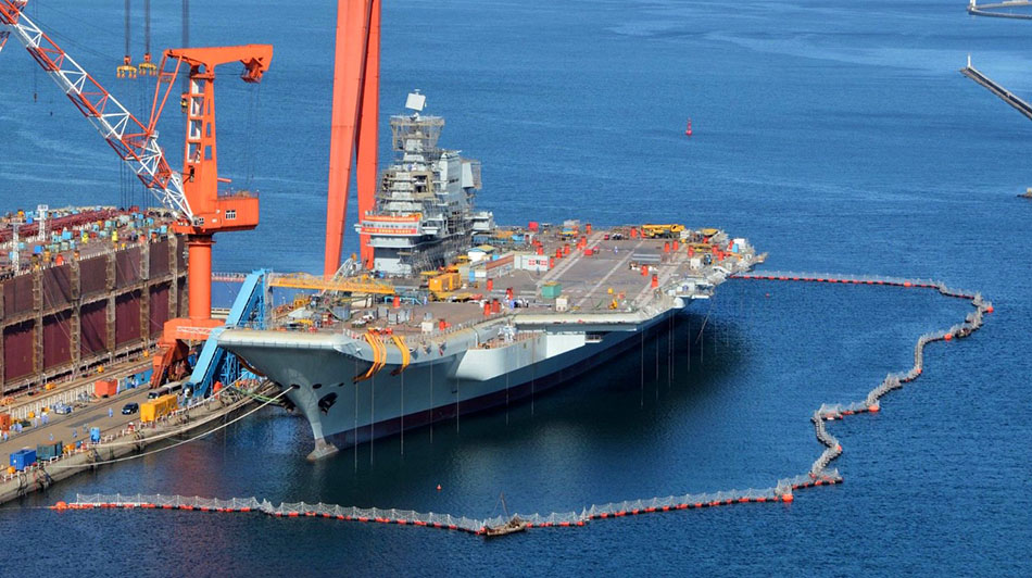 China: primeiro porta-avi?es desenvolvido domesticamente comissionado