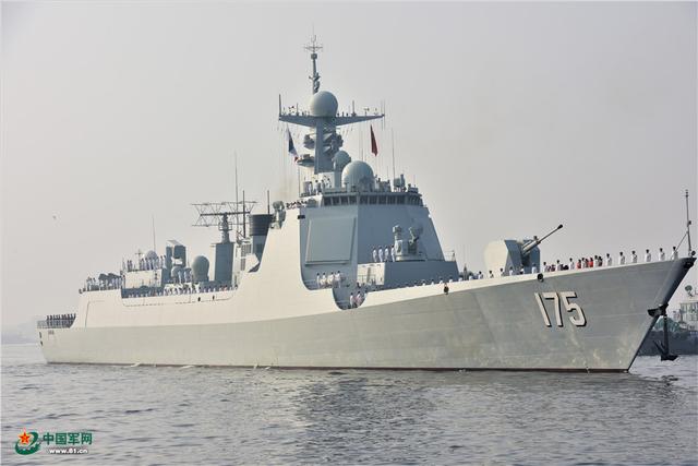 China e Paquist?o realizam exercício naval conjunto