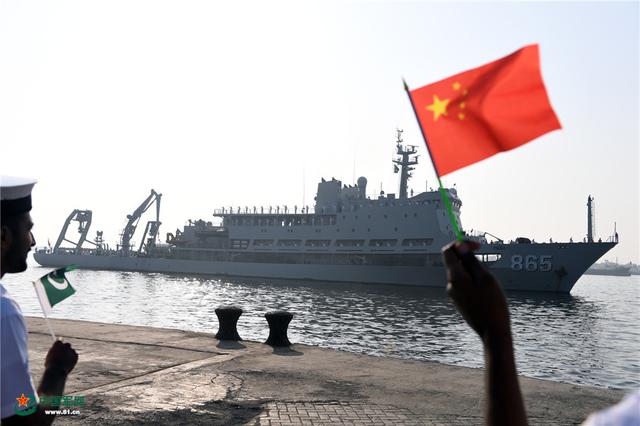China e Paquist?o realizam exercício naval conjunto
