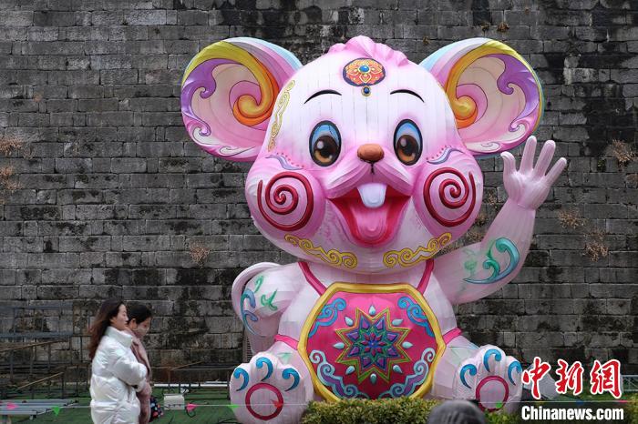 Nanjing: decora??o de lanternas comemora Ano Novo Chinês