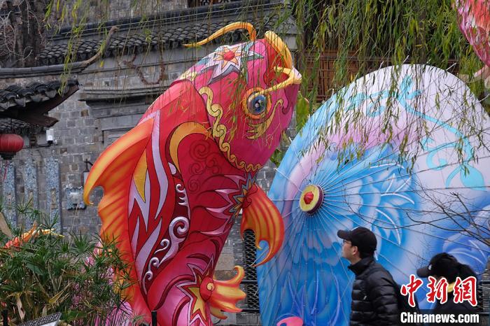 Nanjing: decora??o de lanternas comemora Ano Novo Chinês