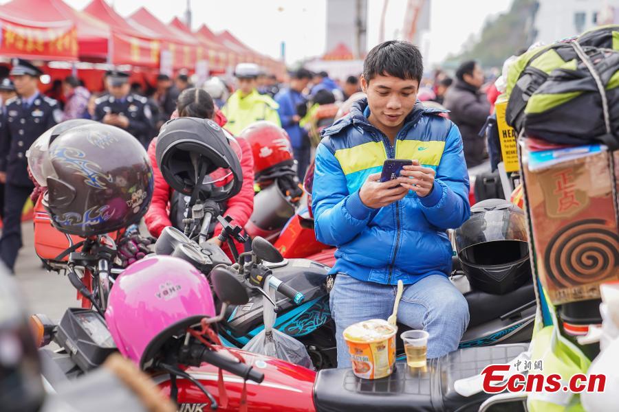 “Frotas de motos” para reuni?o do Festival da Primavera