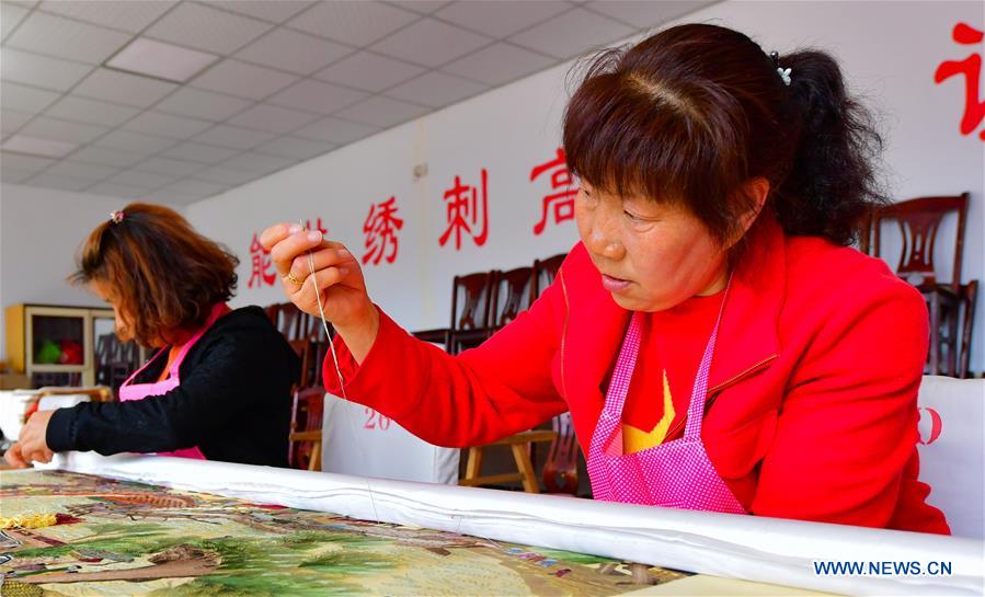 Solu??es de alívio da pobreza melhoram padr?o de vida das pessoas na aldeia Nanpingtouwu