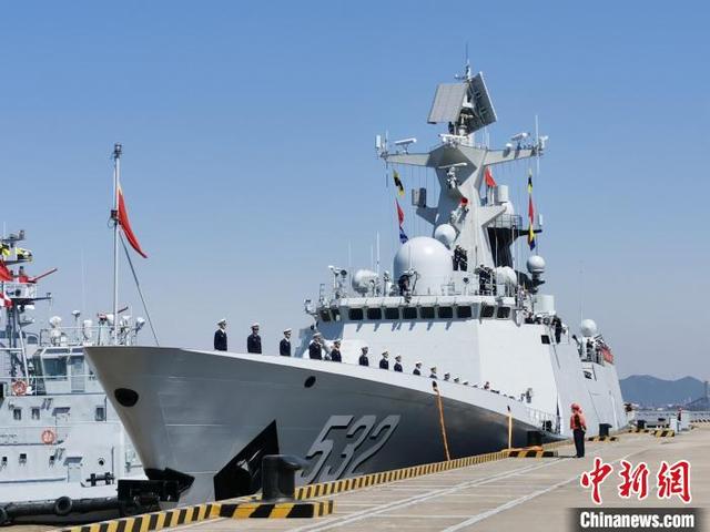 China envia nova frota naval para miss?o de escolta

