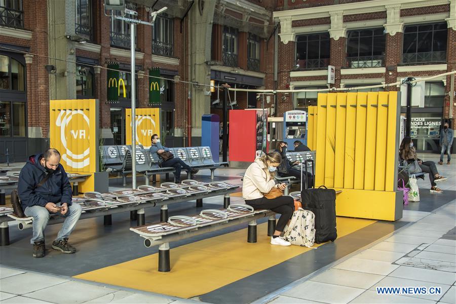 Fran?a come?a a suspender gradualmente confinamento