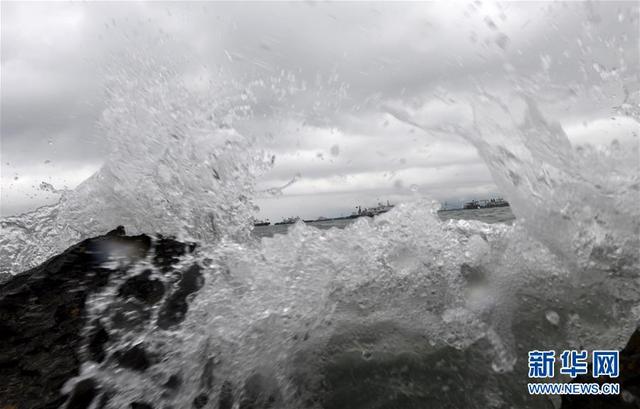 Tuf?o Nuri atinge a província chinesa de Guangdong

