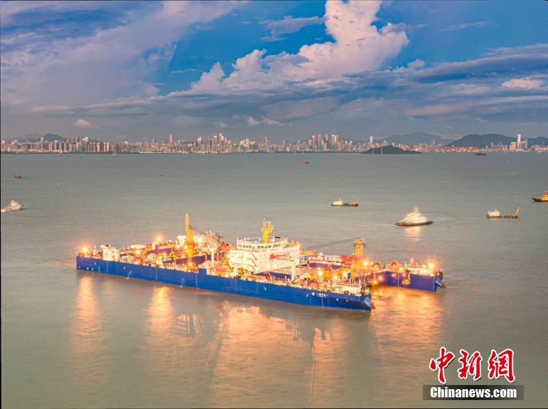 Primeira se??o do túnel da Ponte Shenzhen-Zhongshan é acoplada