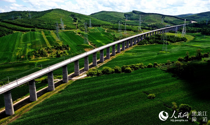 Galeria: Túnel mais longo do trem-bala em constru??o mais ao norte da China