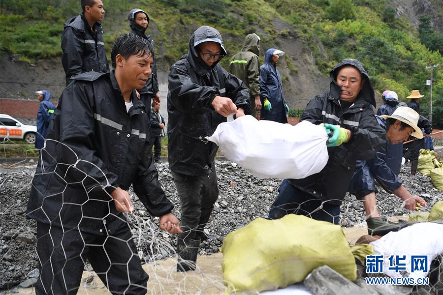 Gansu: Zhouqu afetada por inunda??es