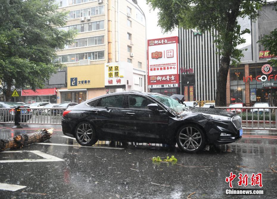 Muitos lugares enfrentam tempestades devido ao Tuf?o Maysak