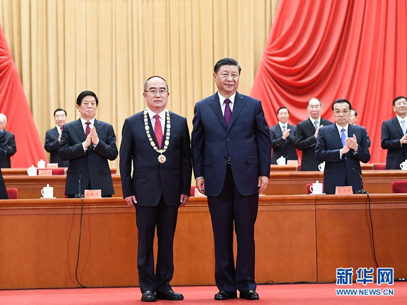 China realiza reuni?o para homenagear exemplos na luta contra COVID-19