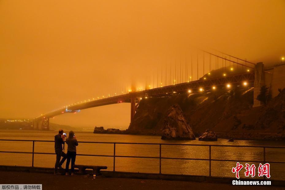 Incêndio na Califórnia deixa céu encoberto na área da baía de S?o Francisco 