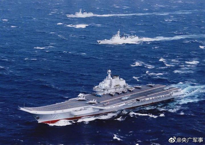 8o aniversário?do?porta-avi?es?Liaoning 