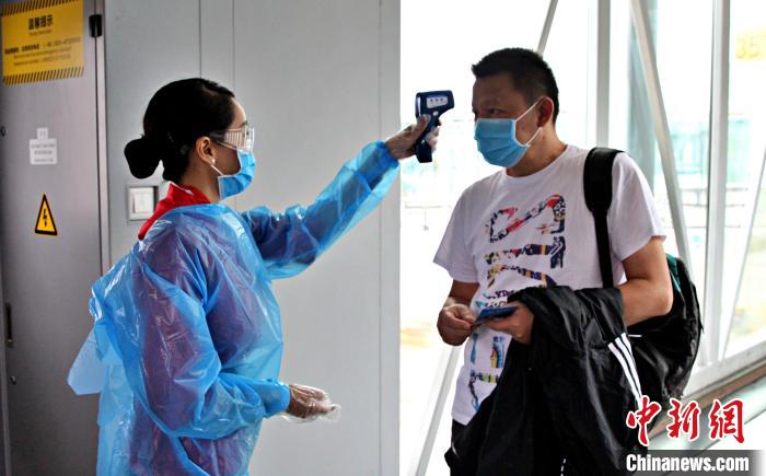 Linha aérea entre Chongqing e Macau recuperada com cinco voos semanais

