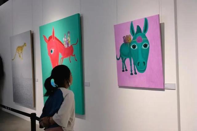 áreas de servi?o nas auto-estradas de Jiangsu tornam-se destino turístico popular durante feriado do Dia Nacional