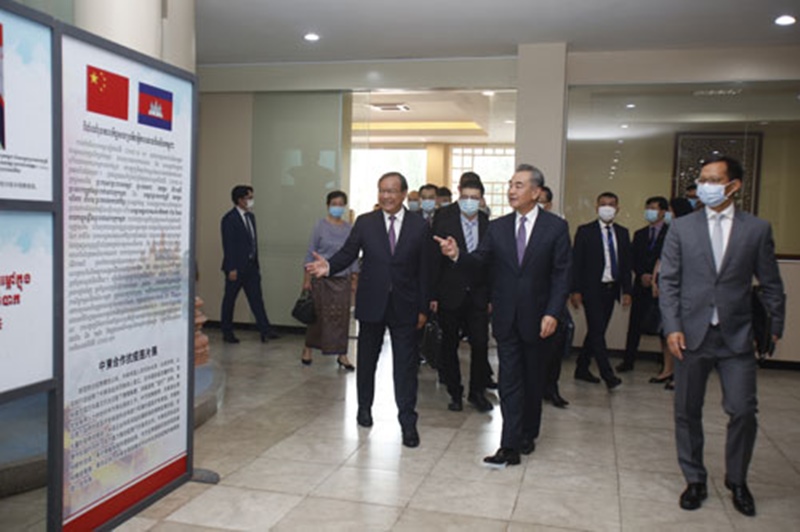 China e Camboja prometem aprofundar a coopera??o em todas as áreas