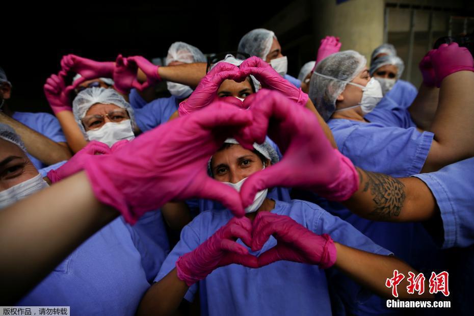 última paciente recebe alta do Hospital de Campanha de Brasília