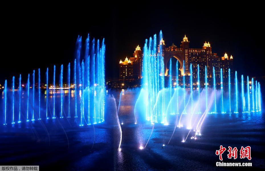 Inaugurada oficialmente fonte musical de Palm Islands de Dubai