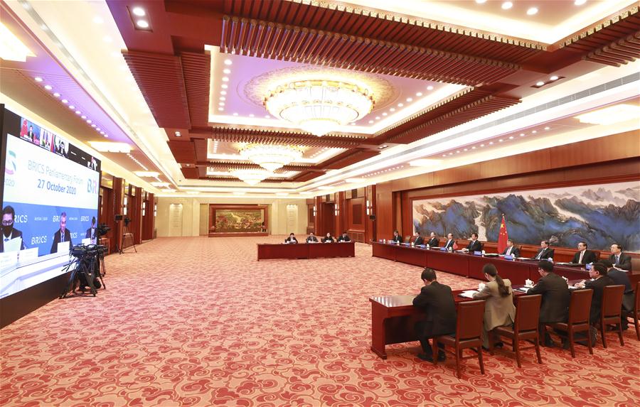 Mais alto legislador da China prop?e maior coopera??o parlamentar entre países do BRICS