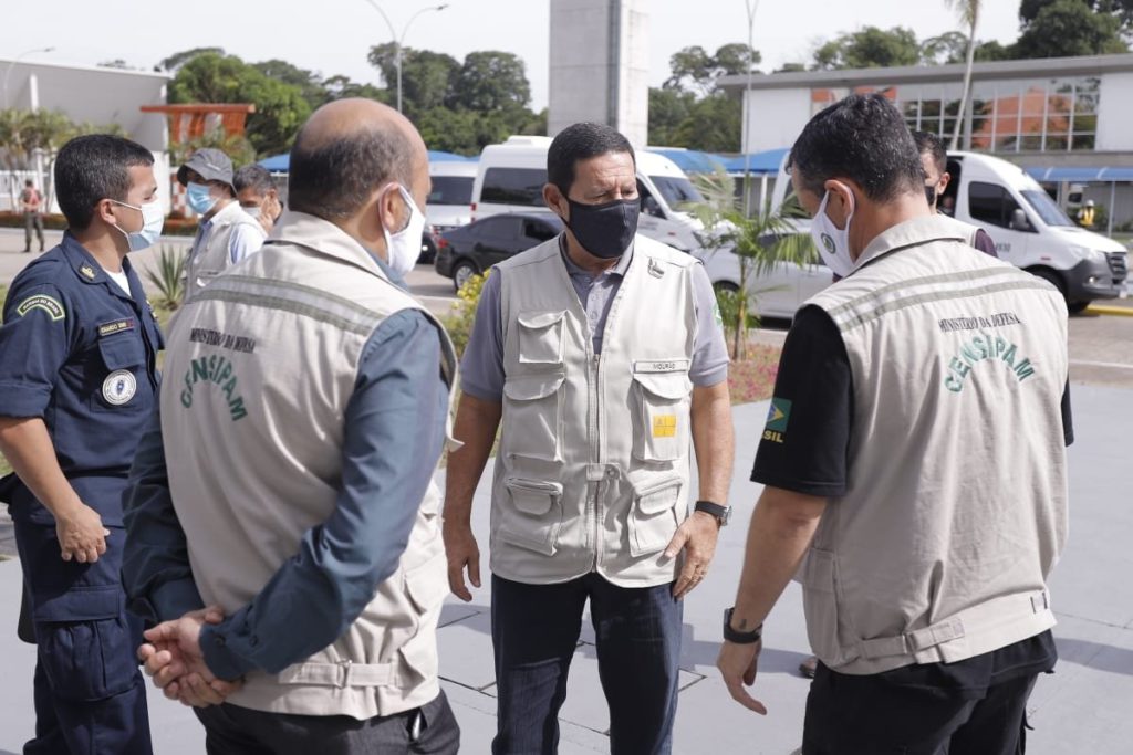 Governo brasileiro leva embaixadores estrangeiros à Amaz?nia