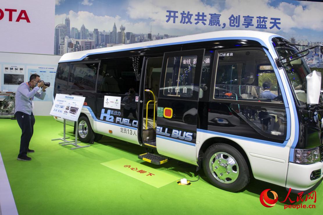 CIIE: novos produtos na área de exposi??o automóvel 