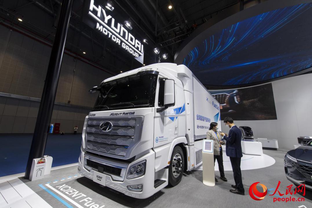 CIIE: novos produtos na área de exposi??o automóvel 