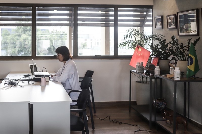 Clínica de Medicina Tradicional Chinesa no Brasil beneficia popula??o local