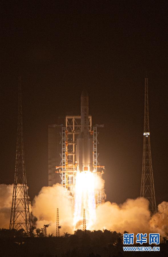 China lan?a sonda Chang'e-5 para coletar e transportar de volta à terra amostras da lua