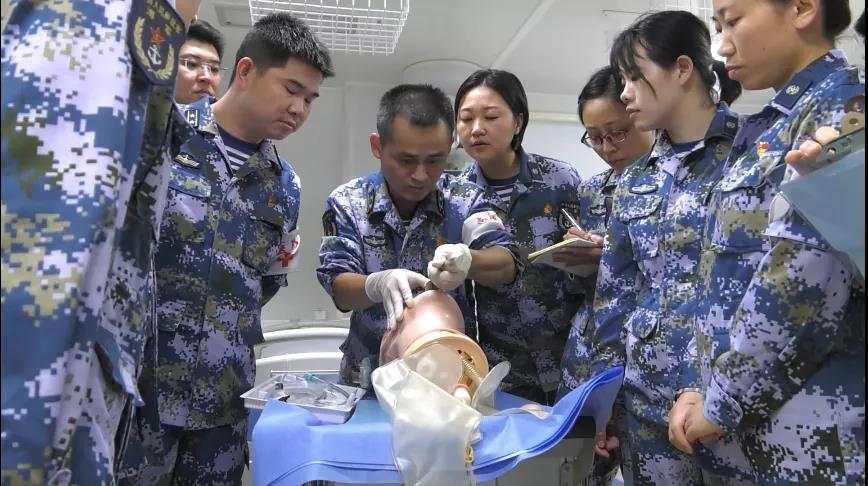 China destaca novo navio hospital para ilhas Nansha

