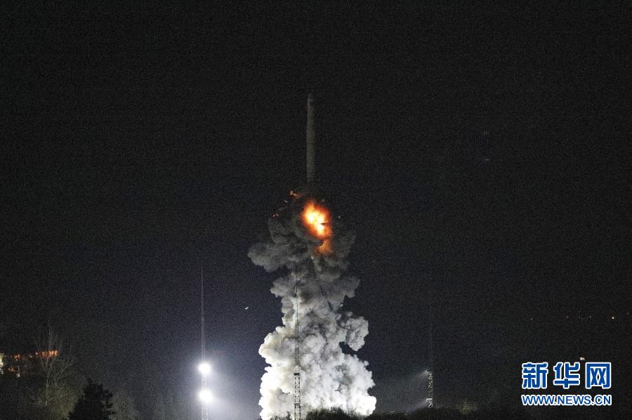 China lan?a dois satélites para detec??o de ondas gravitacionais