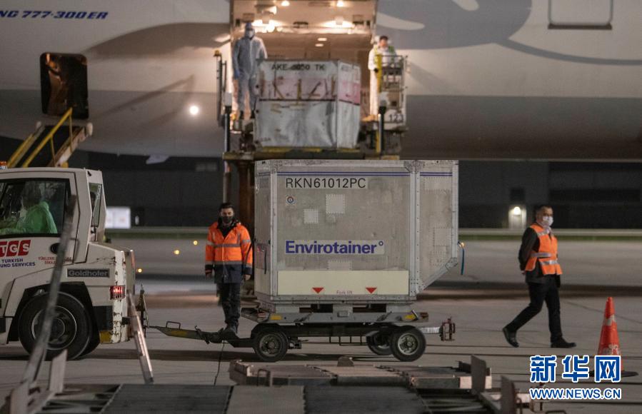 6,5 milh?es de doses da vacina chinesa chegam à Turquia