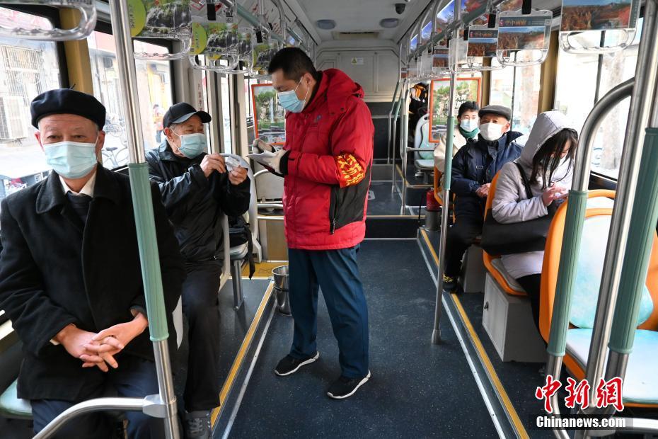 Cidade chinesa de Shijiazhuang retoma servi?o ferroviário de passageiros

