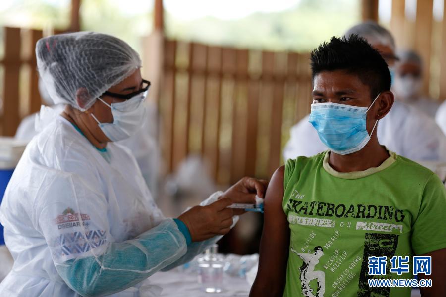 Popula??o indígena do Amazonas toma a segunda dose da vacina contra Covid-19

