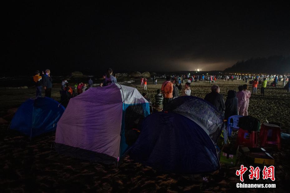 China lan?a foguete de carga de porte médio Longa Marcha-7A