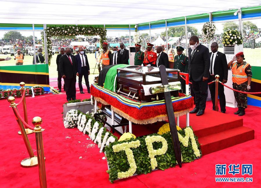Tanzania realiza funeral oficial do falecido presidente Magufuli