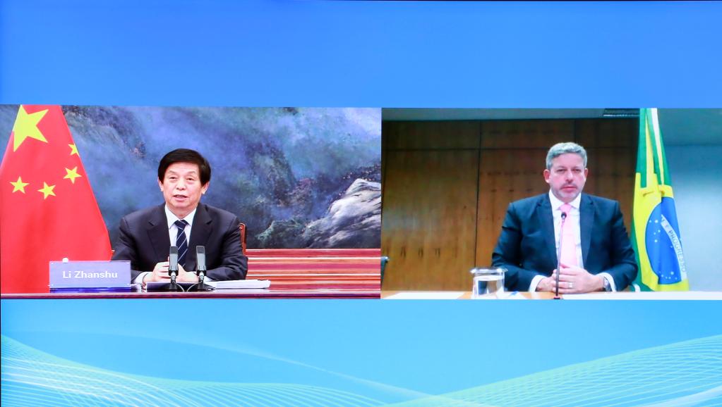 China e Brasil prometem fortalecer la?os bilaterais